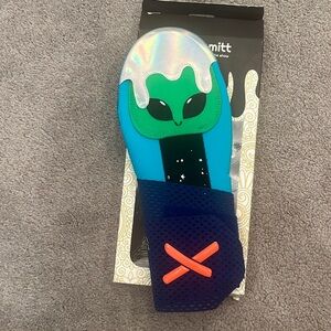Aria Alien 2.0 prince sliding mitt